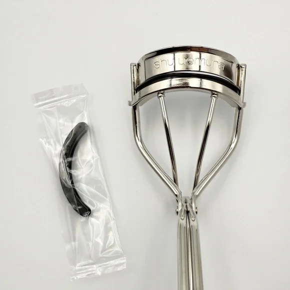 NWT Shu Uemura Eyelash Curler with Silver Finish - Picture 5 of 6